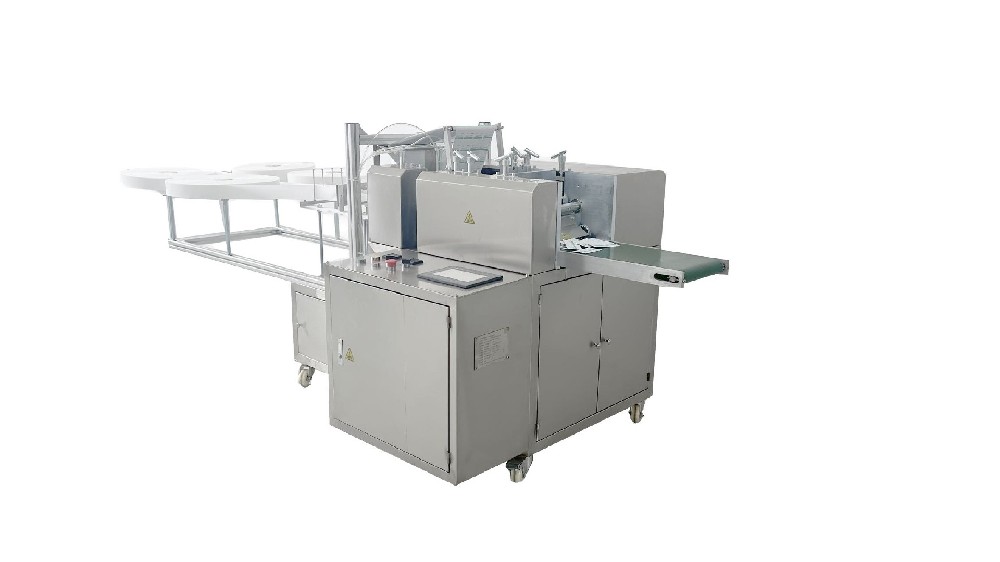 Four channel alcohol pad packaging machine